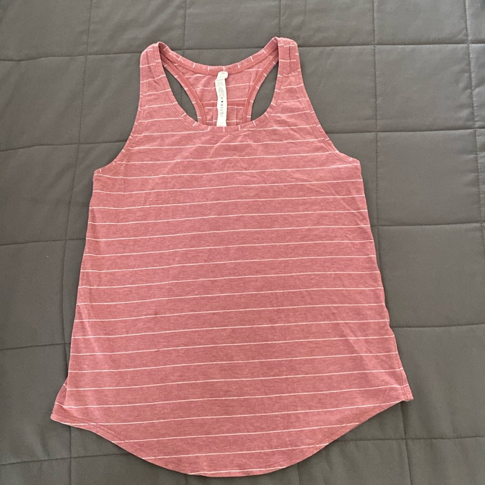 NWOT Lululemon tank